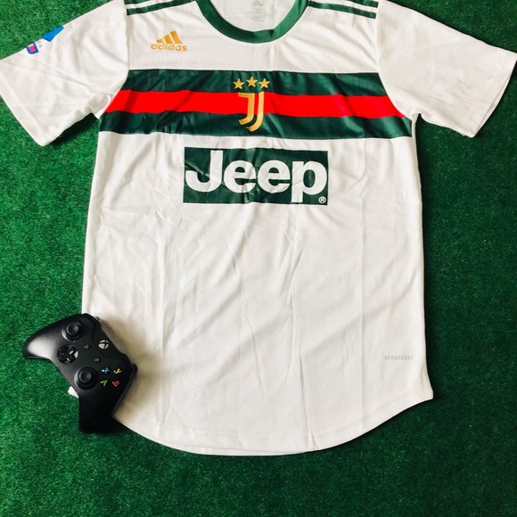 JUVENTUS KIT - Picture 5 of 6